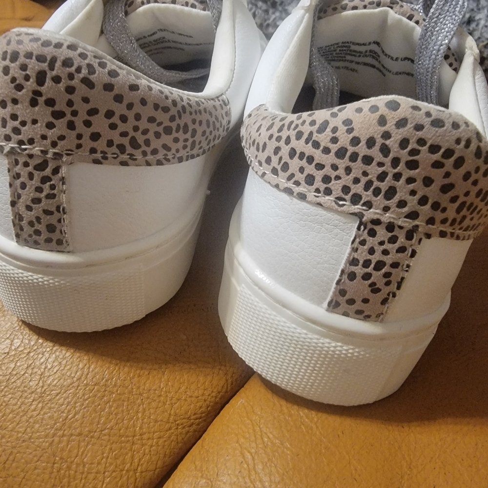 Universal thread shoes - Picture 7 of 8